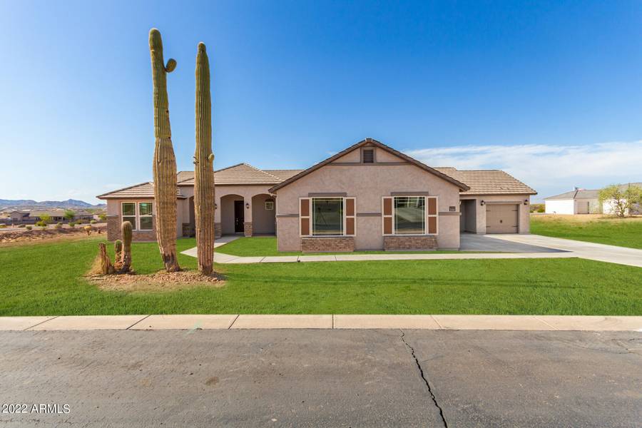 346 W CHASE Street, San Tan Valley, AZ 85143