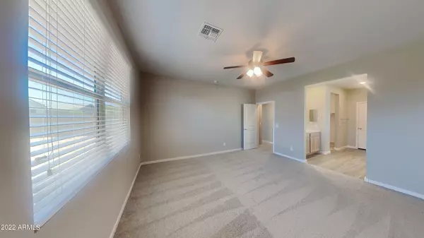 San Tan Valley, AZ 85143,7177 E BOBWHITE Court