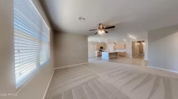 San Tan Valley, AZ 85143,7177 E BOBWHITE Court