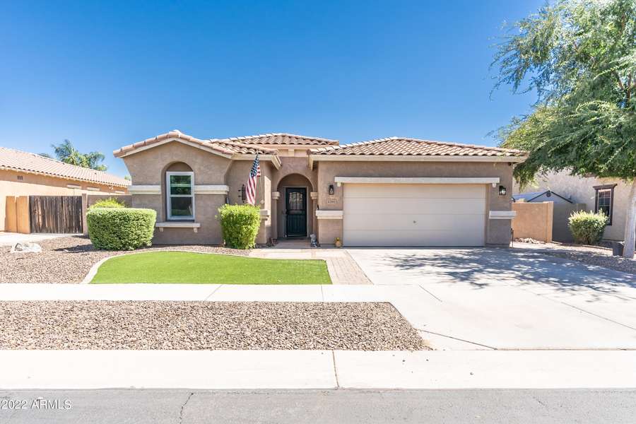 1261 E STRAWBERRY Drive, Gilbert, AZ 85298