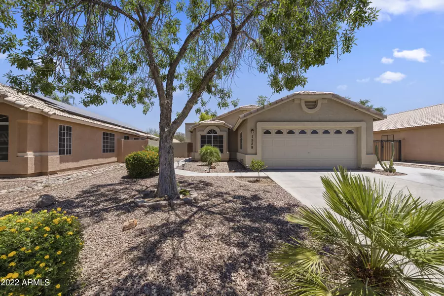 1529 S DOVE Street, Gilbert, AZ 85233