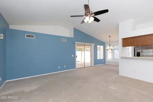 Peoria, AZ 85382,8871 W GREENBRIAN Drive