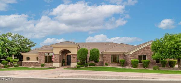 2222 N VAL VISTA Drive #13, Mesa, AZ 85213