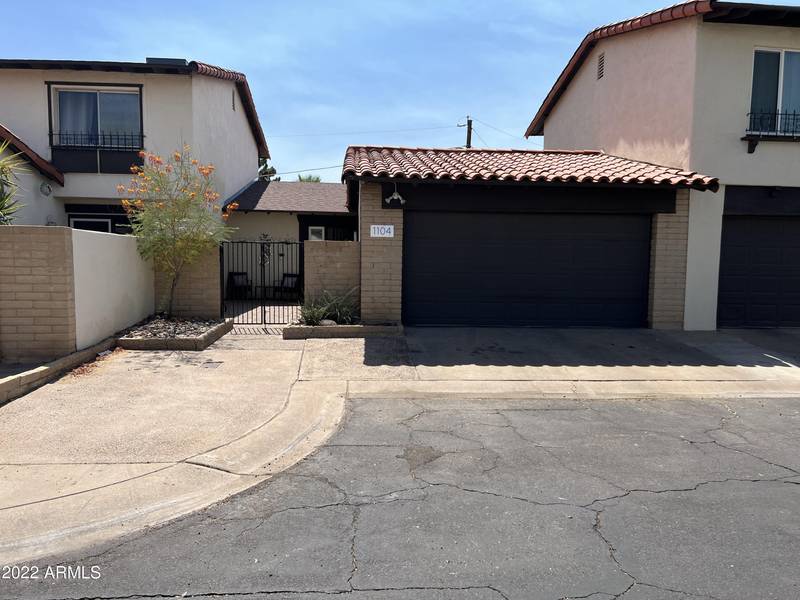 1104 W MISSION Lane, Phoenix, AZ 85021