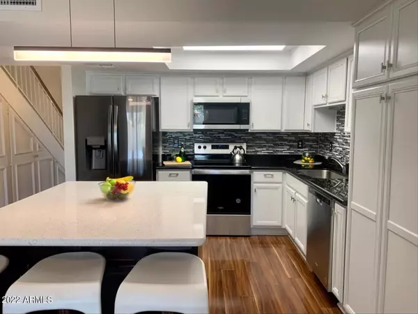 Gilbert, AZ 85233,250 W JUNIPER Avenue #28