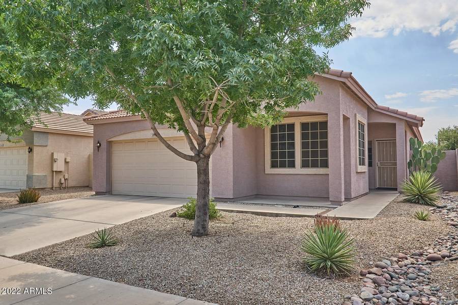 2717 E MORENCI Road, San Tan Valley, AZ 85143