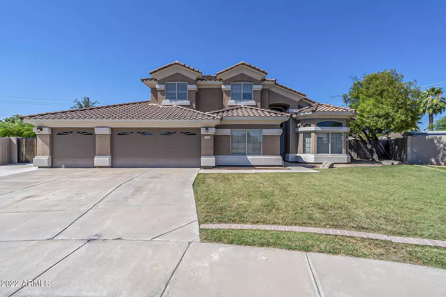 1220 S HARRINGTON Street, Gilbert, AZ 85233