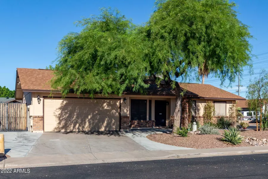 3145 S STEWART Circle, Mesa, AZ 85202