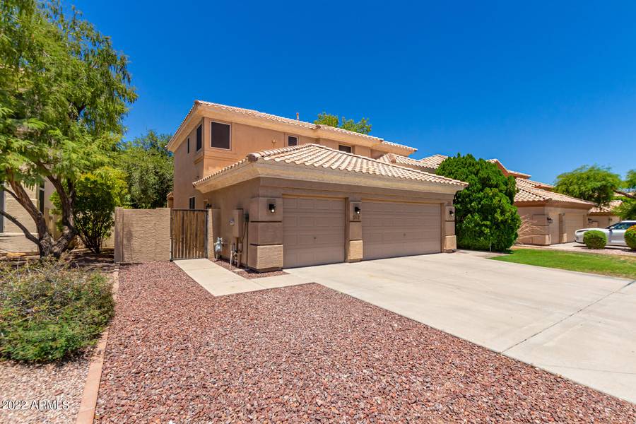 552 E MARIA Lane, Tempe, AZ 85284