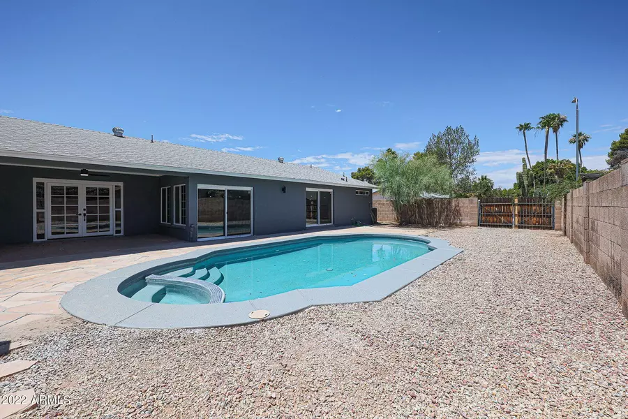 4538 W COCHISE Drive, Glendale, AZ 85302