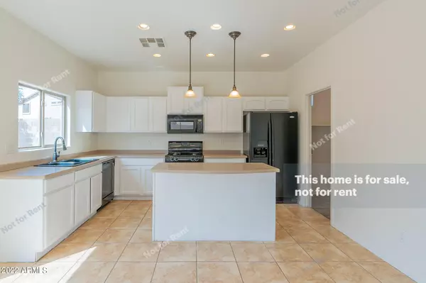 Chandler, AZ 85286,2583 E HAWKEN Way