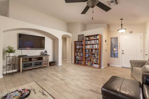 Mesa, AZ 85207,9066 E HILLVIEW Circle