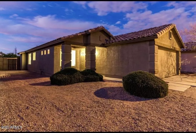 6558 W NEZ PERCE Street, Phoenix, AZ 85043