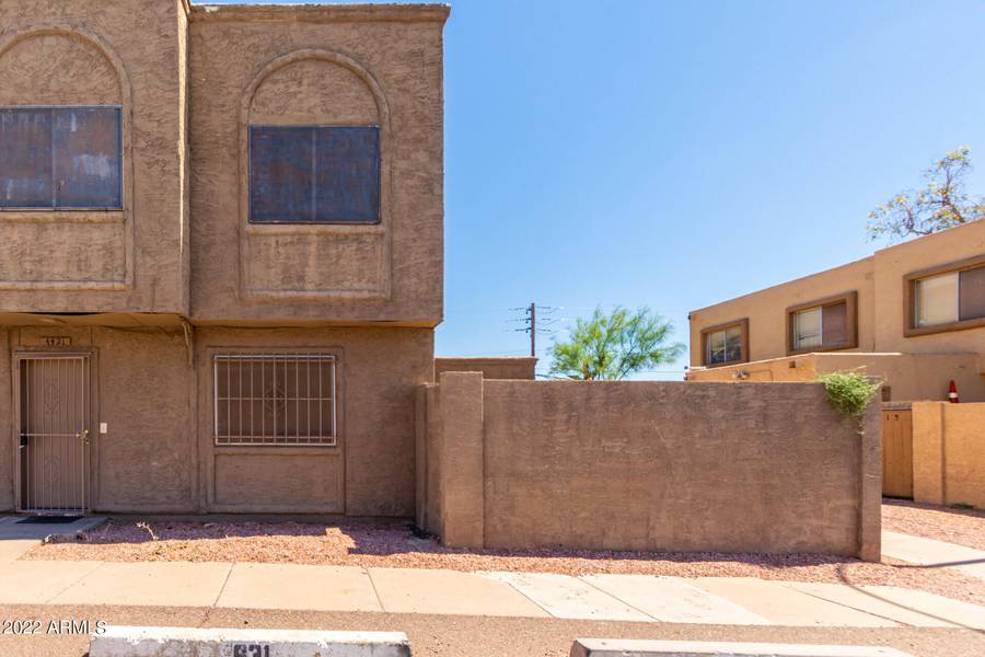 4421 E PUEBLO Avenue, Phoenix, AZ 85040