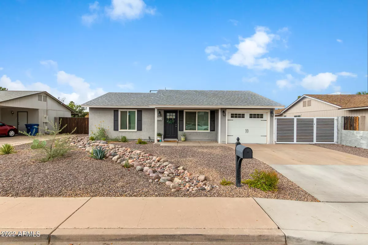 Chandler, AZ 85224,1704 W LOUGHLIN Drive