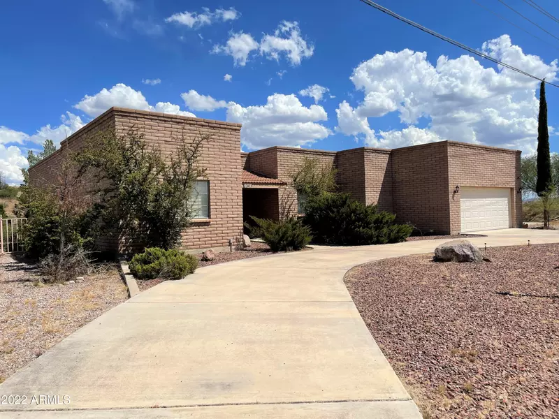 433 RIO RICO Drive, Rio Rico, AZ 85648