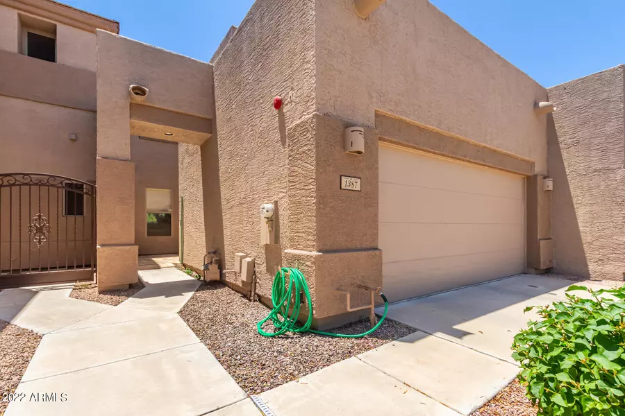 1387 W MARLIN Drive, Chandler, AZ 85286