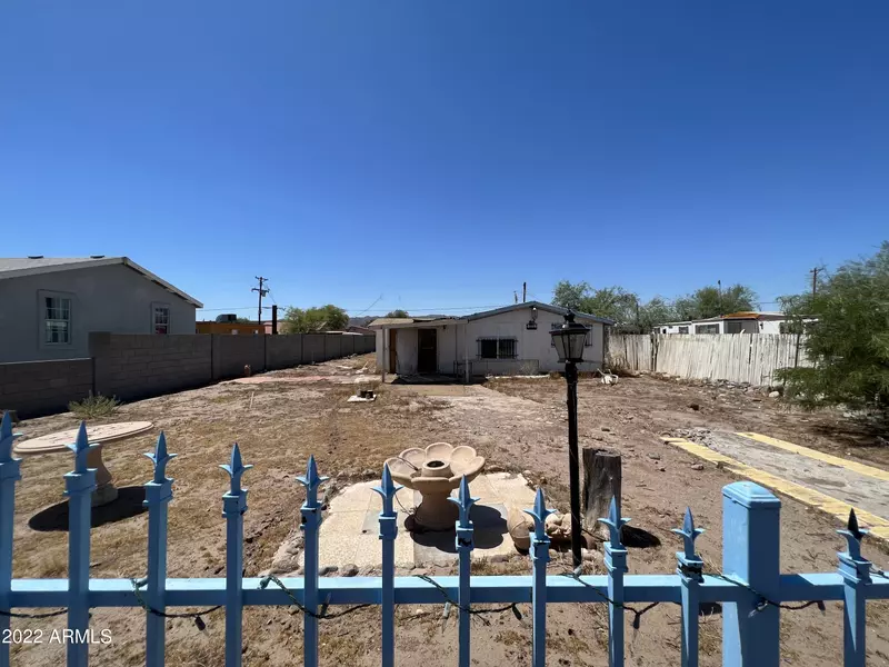 1915 E ILLINI Street, Phoenix, AZ 85040