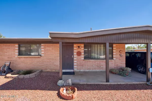 Sierra Vista, AZ 85635,3049 MEADOWLARK Drive