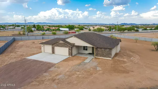 21014 W White Feather Lane, Wittmann, AZ 85361