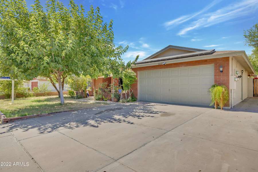 5820 W DESERT COVE Avenue, Glendale, AZ 85304