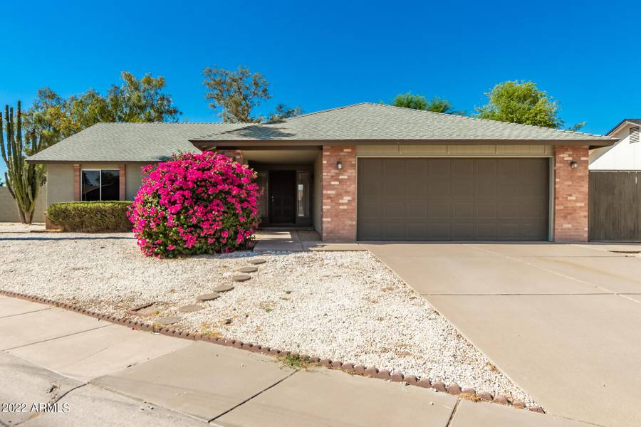 2332 W HIGHLAND Court, Chandler, AZ 85224