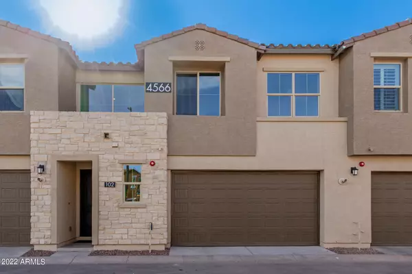 4566 S Riata Street #102, Gilbert, AZ 85297