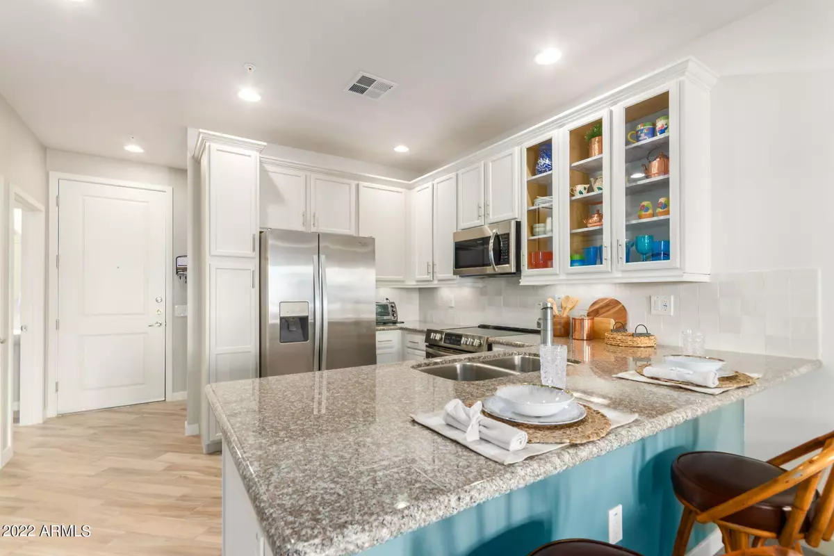 Chandler, AZ 85248,2511 W QUEEN CREEK Road #223