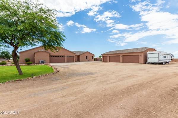 376 N IRON HORSE Drive,  Coolidge,  AZ 85128