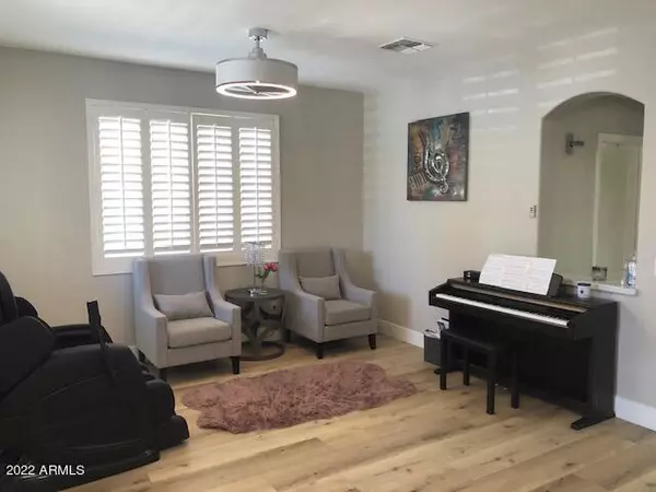 Phoenix, AZ 85053,3309 W SANDRA Terrace
