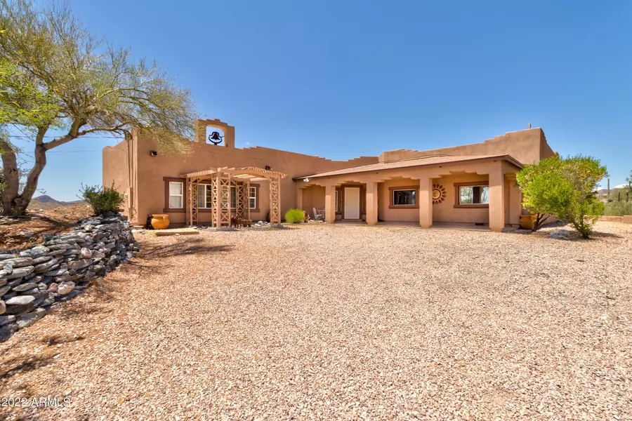 2952 E SILVER TIP Road, Queen Valley, AZ 85118