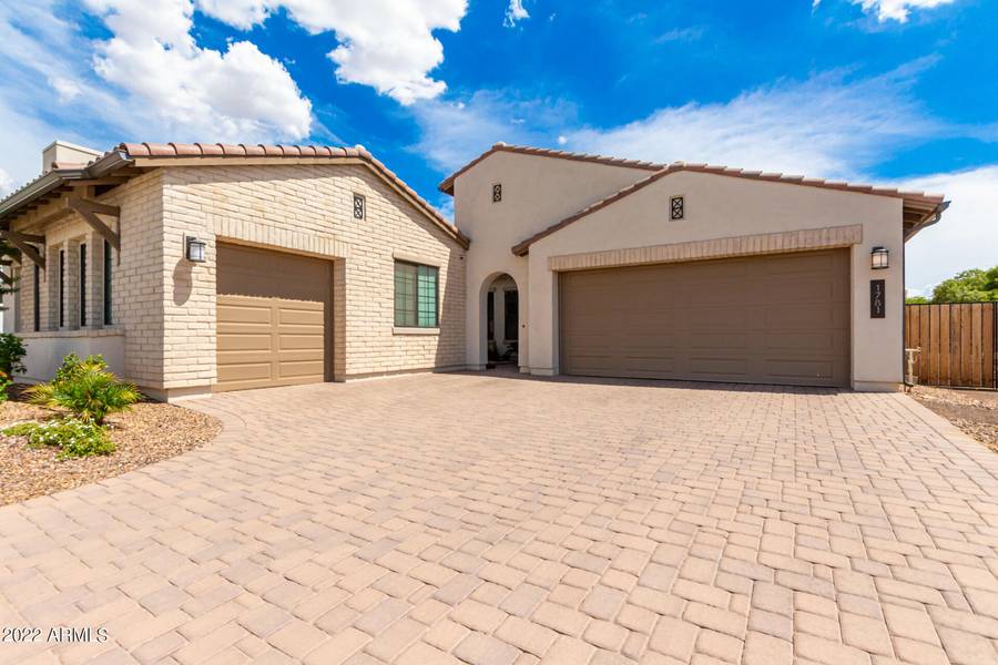 1781 E GILLCREST Road, Gilbert, AZ 85298