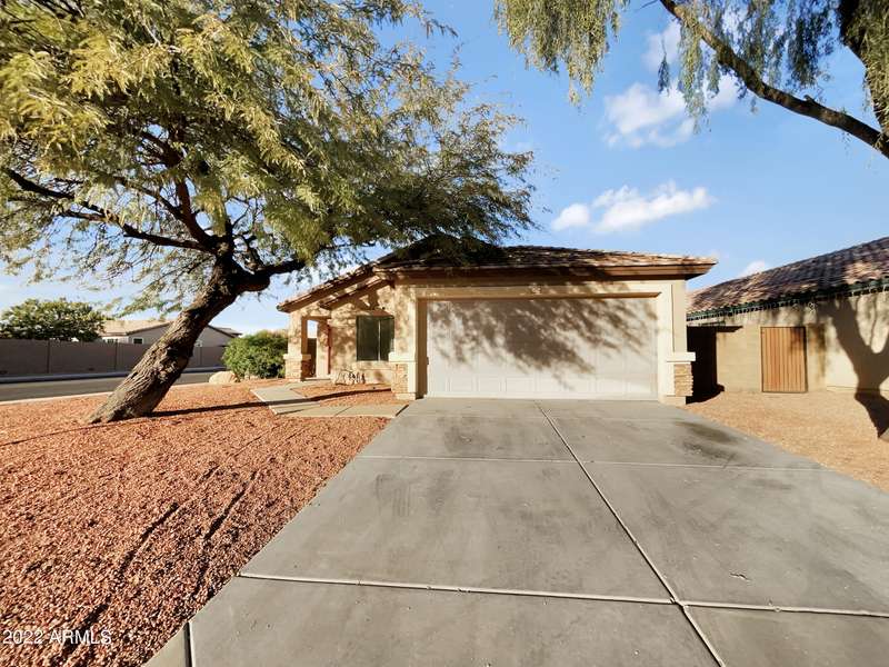 14754 W COUNTRY GABLES Drive, Surprise, AZ 85379