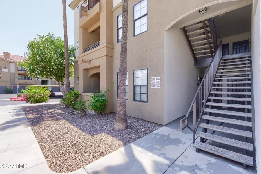 5302 E VAN BUREN Street #2042, Phoenix, AZ 85008