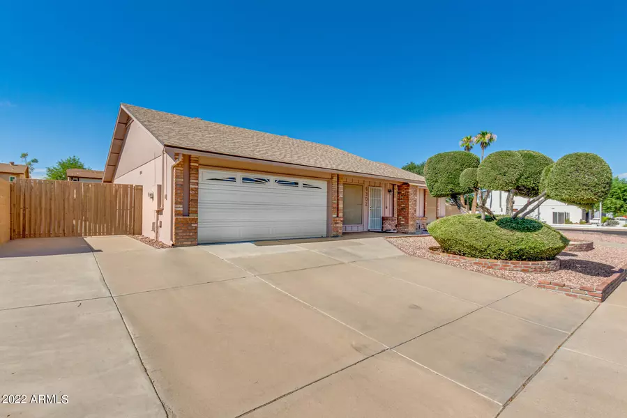 6302 W ALTADENA Avenue, Glendale, AZ 85304