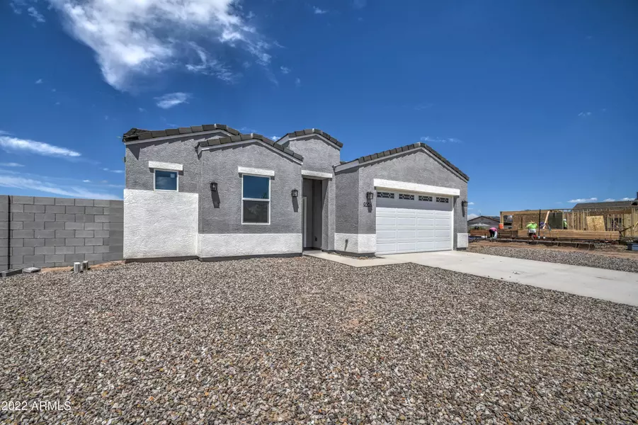 9364 W Raven Drive, Arizona City, AZ 85123