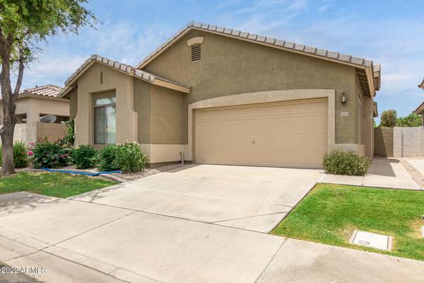 1240 S AMBER Street, Chandler, AZ 85286