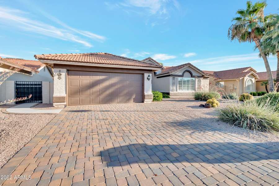 10413 E Watford Way, Sun Lakes, AZ 85248