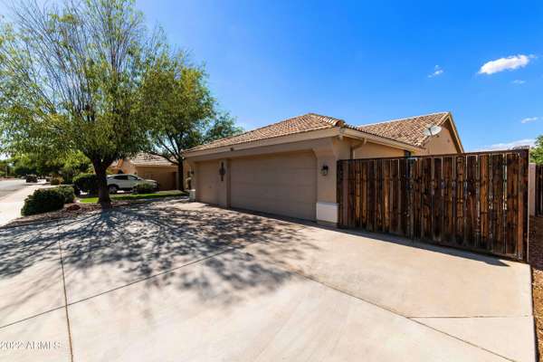 Chandler, AZ 85226,4732 W EARHART Way