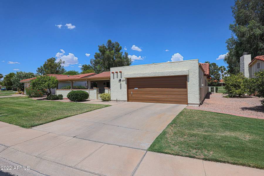 1323 LEISURE WORLD --, Mesa, AZ 85206