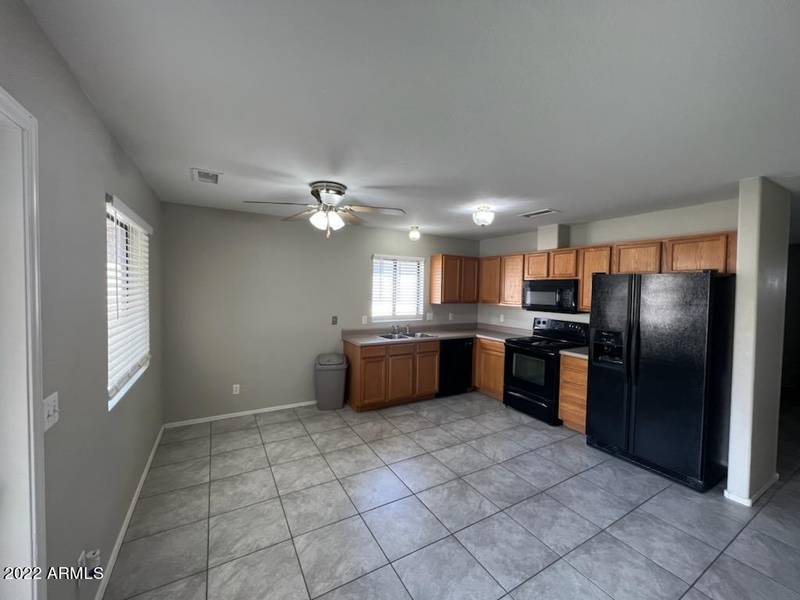 618 W ROSAL Avenue, Apache Junction, AZ 85120