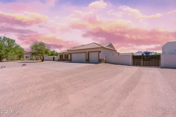 823 N 110TH Street, Mesa, AZ 85207