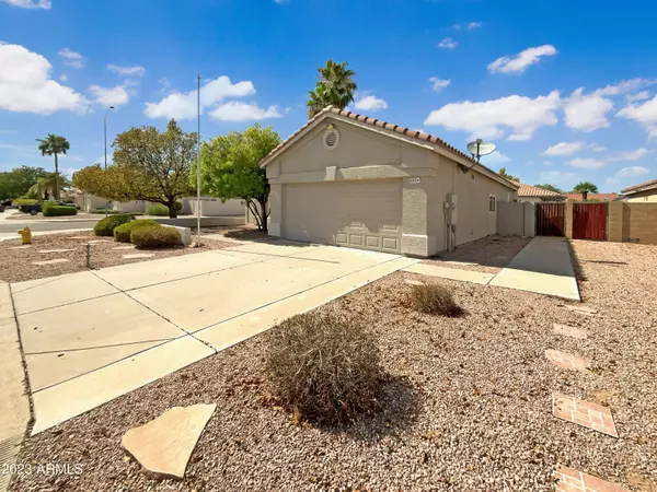 8234 E PERALTA Avenue, Mesa, AZ 85212