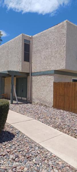 6020 W GOLDEN Lane, Glendale, AZ 85302