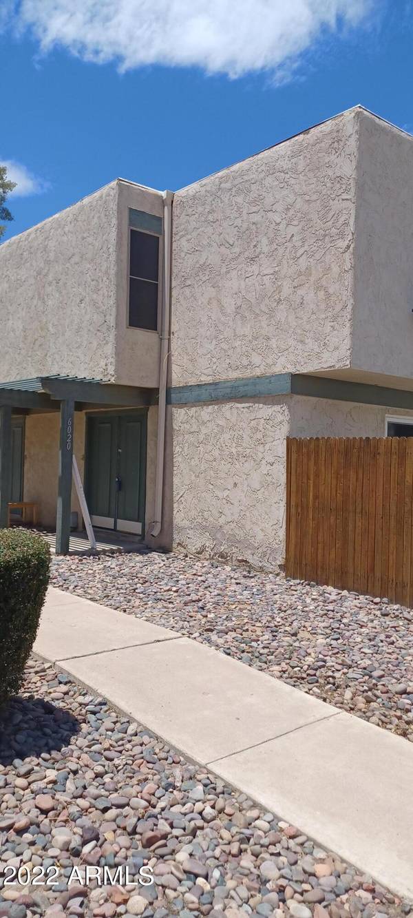 Glendale, AZ 85302,6020 W GOLDEN Lane