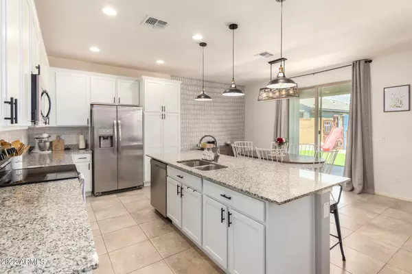 Surprise, AZ 85387,14356 W DESERT HOLLOW Drive