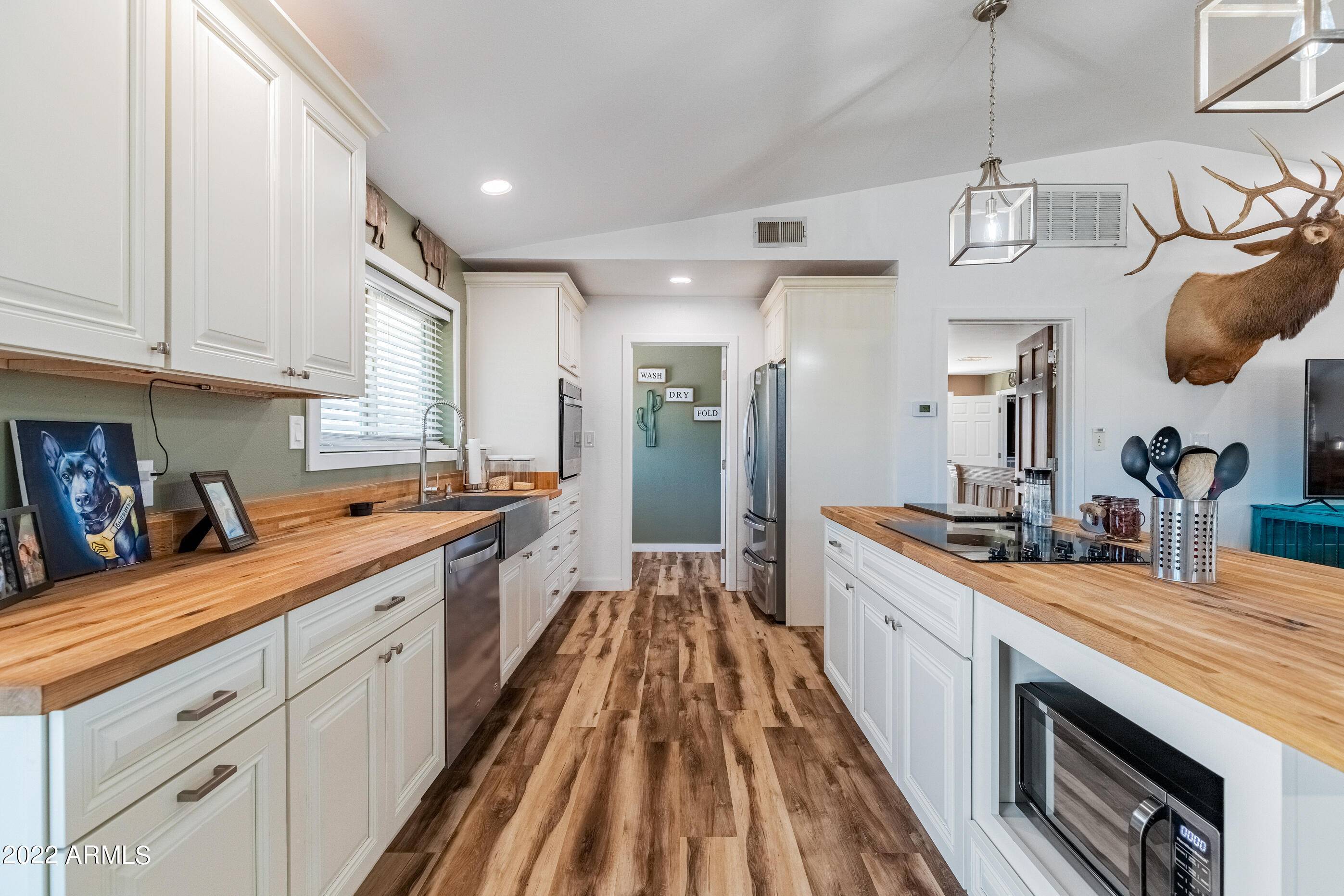 New River, AZ 85087,48205 N 33RD Avenue