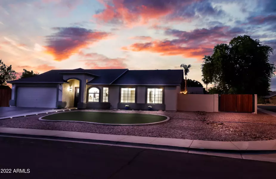 8124 E ENROSE Street, Mesa, AZ 85207