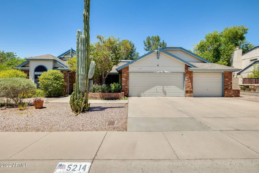 5214 W WILLOW Avenue, Glendale, AZ 85304