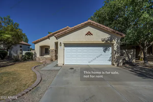 1034 S PORTLAND Avenue, Gilbert, AZ 85296